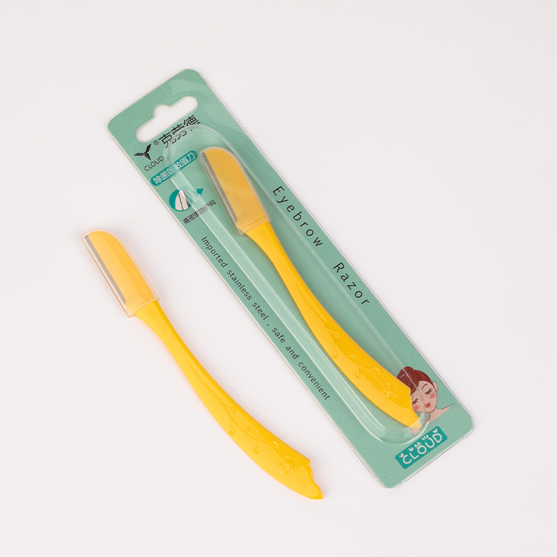 Jednorazový prenosný holiaci strojček na obočie na cesty