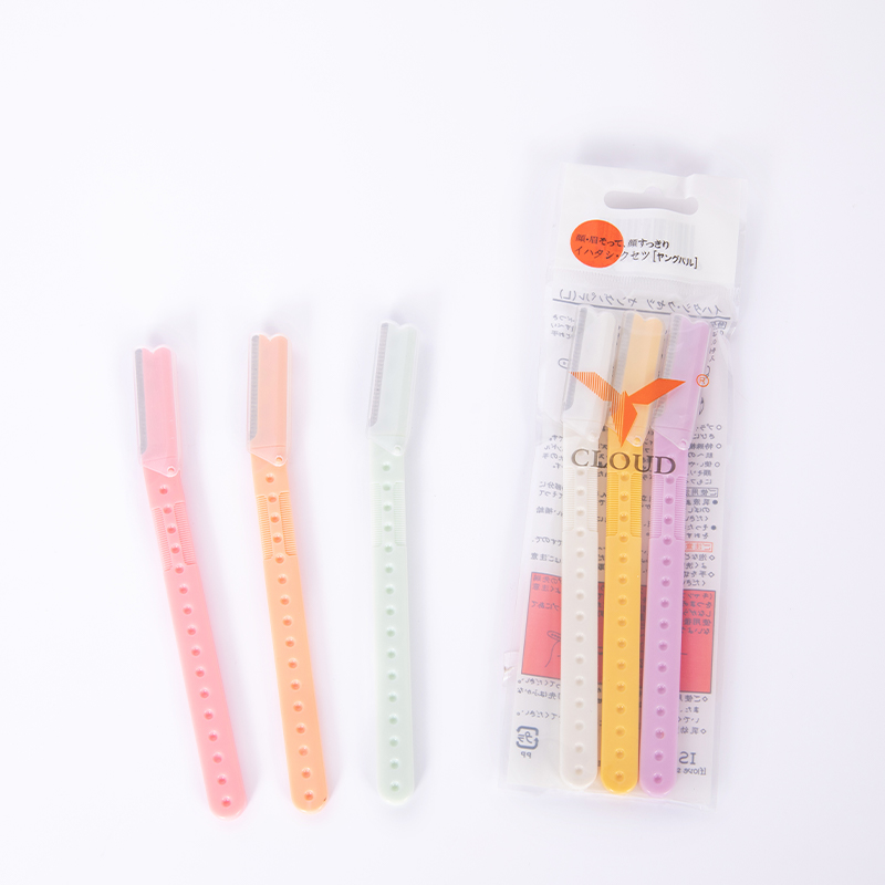 Holiaci strojček na zastrihávanie obočia s presným krytom