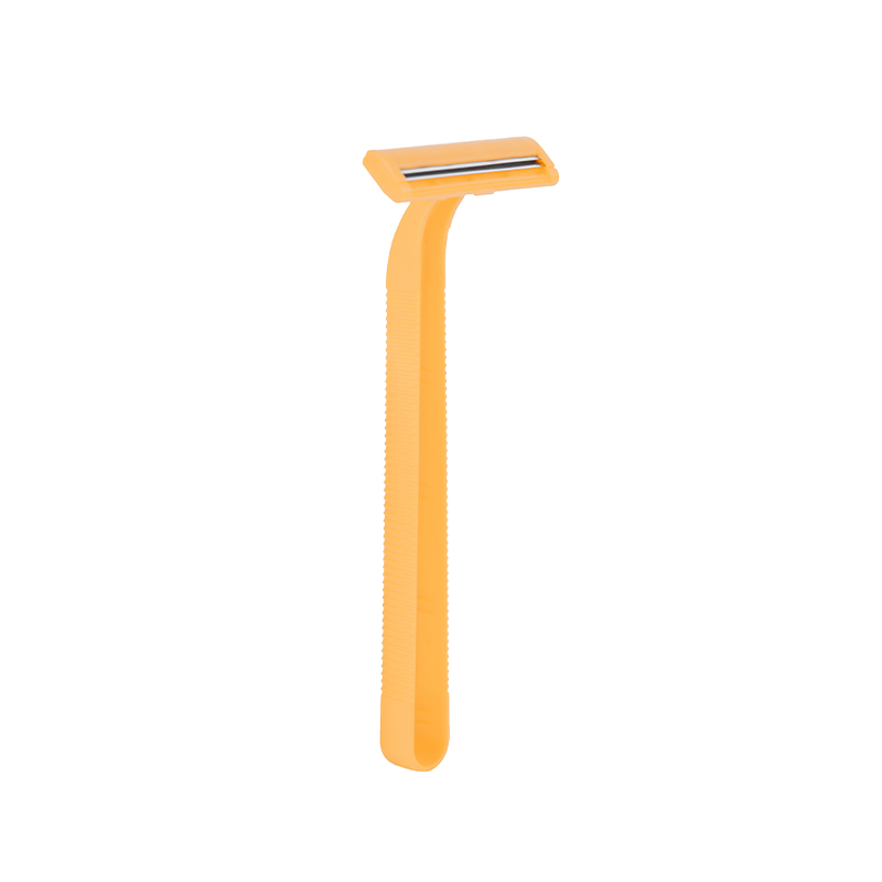 Ultra hladké pánske jednorazové holiace strojčeky